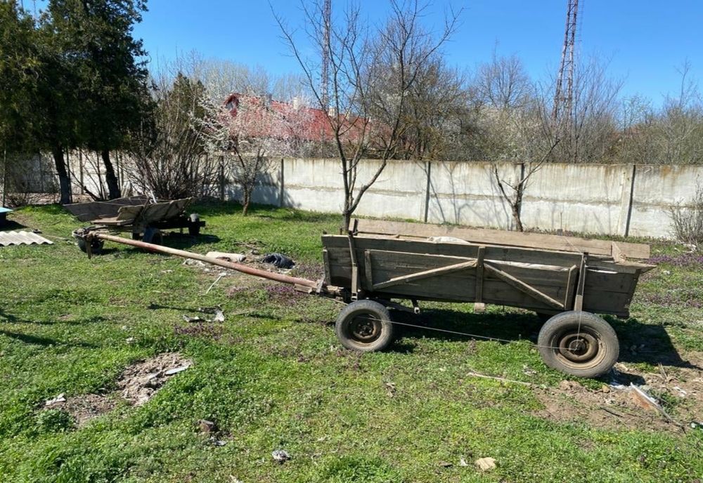 Căruţe confiscate, plus amendă de 60.000 de lei, pentru gunoi aruncat pe domeniul public 