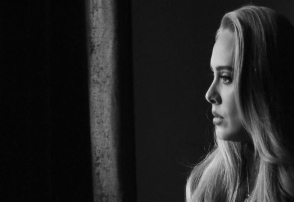 Brit Awards 2022: Adele este marea câştigătoare cu trei trofee principale