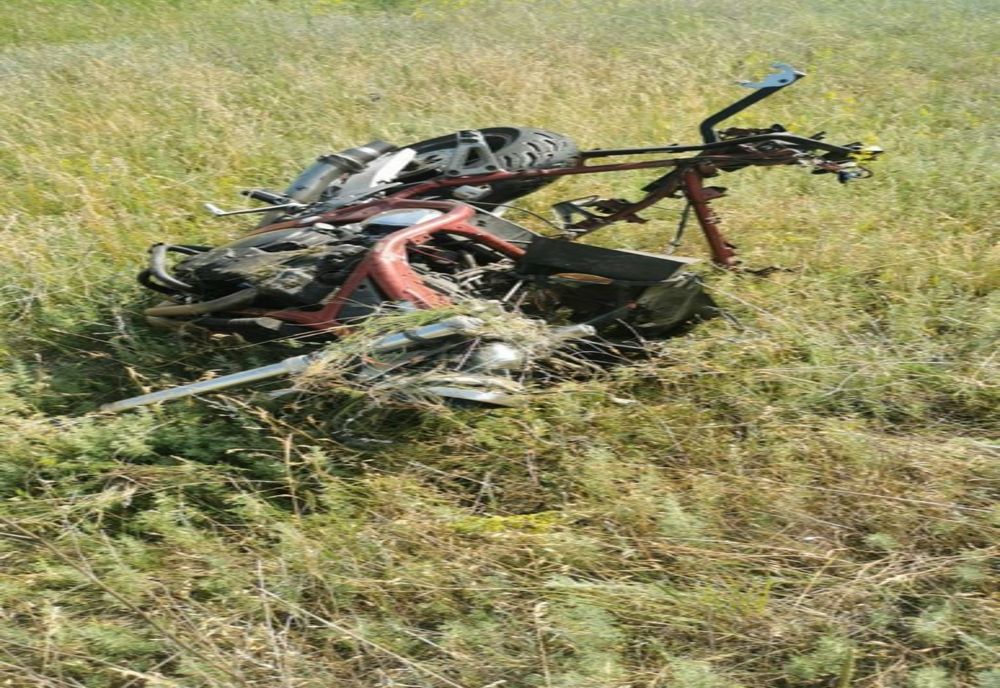 FOTO Motociclist spulberat pe un  drum național din Ialomița