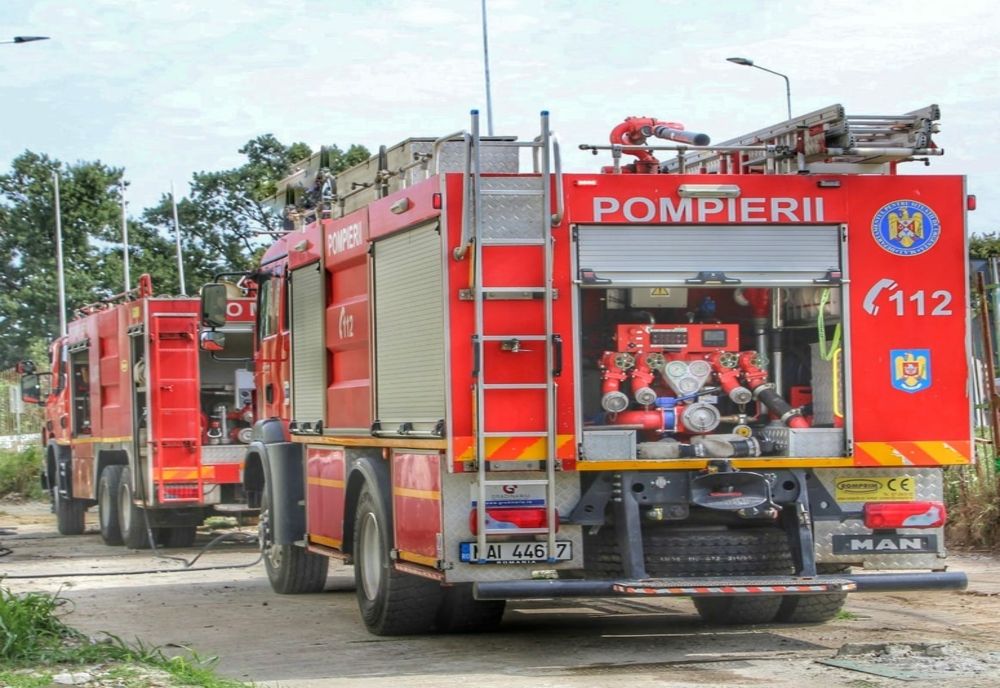 Incendiu în municipiul Slobozia. Intervin pompierii cu trei autospeciale