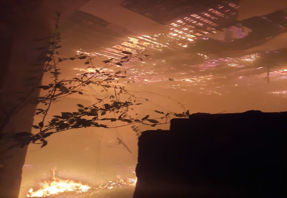 Incendiu violent într-o clădire din Fetești. Focul pus intenționat