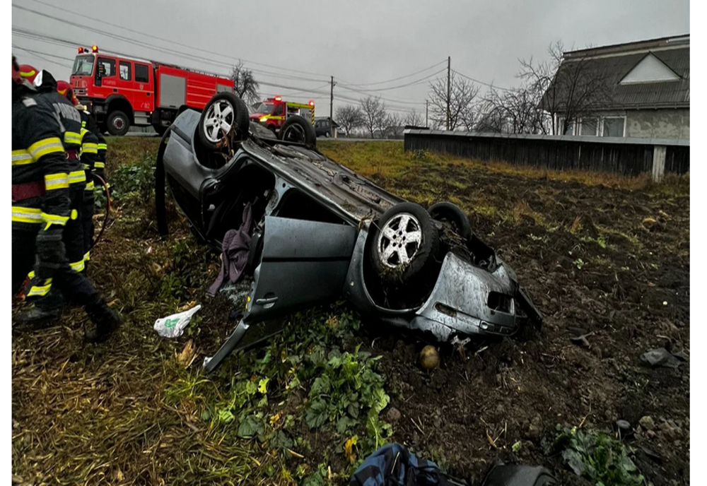 Doi bărbați au murit după ce s-au răsturnat cu mașina pe care tocmai o furaseră