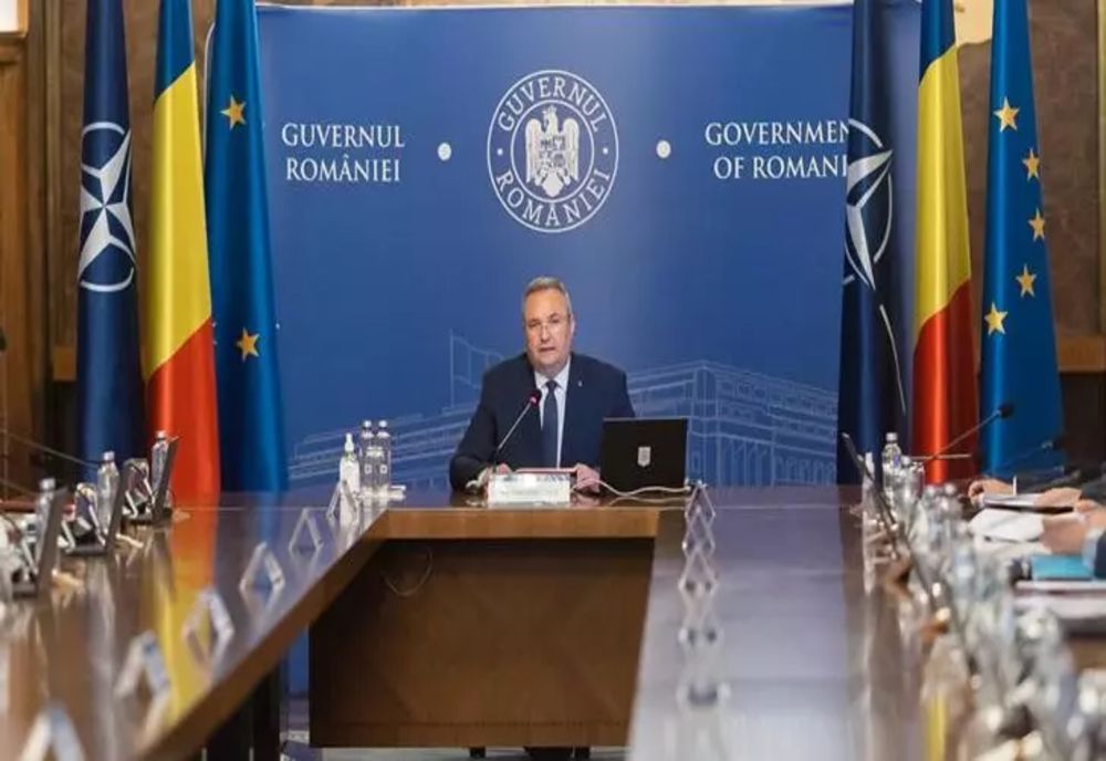 Nicolae Ciucă a confirmat că vineri își depune mandatul: "Până luni voi decide dacă rămân în Guvern" - Ce bani ar urma să primească profesorii după ultima ședință de Guvern