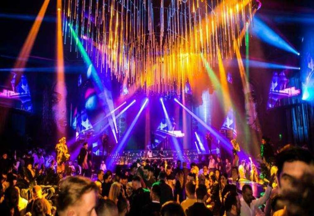 AMENZI URIAȘE PENTRU CLUBURILE GĂLĂGIOASE DIN SECTORUL 1. POLIȚIA LOCALĂ VERIFICĂ ZGOMOTUL CU SONOMETRE