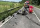FOTO Impact teribil între o motocicletă și un autocamion . Două persoane în stare gravă