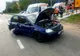 FOTO Impact violent între două mașini. O victimă încarcerată