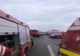 Accident grav cu victime încarcerate. Două mașini s-au ciocnit frontal într-o curbă