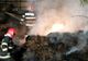 FOTO Incendiu violent la un depozit de furaje. Focul pus intenționat